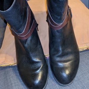 Ralph lauren boots .Gently worn.